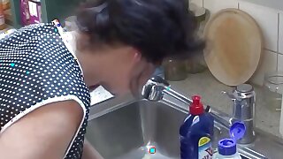 Old shriveled cleaning lady fucked on the stove